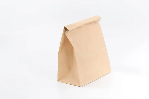 Paket für Produkte auf weißem Hintergrund. Fast Food — Stockfoto