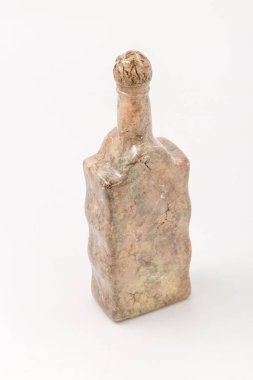 Mermer güçlü içecekler için bir şişe. Tasarım