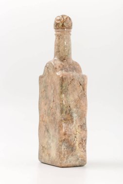 Mermer güçlü içecekler için bir şişe. Tasarım