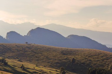 İtalya'nın dağlarında panoramik manzara.