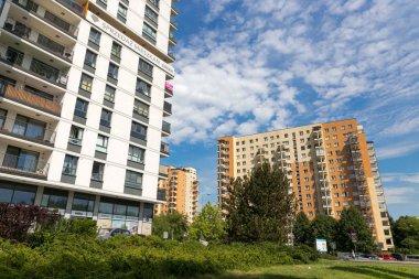 Varşova, Polonya - 2 Ağustos 2017: Mimarlık ve Varşova 'da Yeni Dünya.