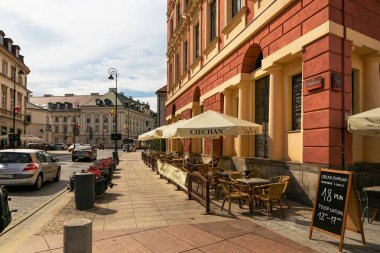 Varşova, Polonya - 2 Ağustos 2017: Mimarlık ve Varşova 'da Yeni Dünya.