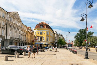 Varşova, Polonya - 2 Ağustos 2017: Mimarlık ve Varşova 'da Yeni Dünya.