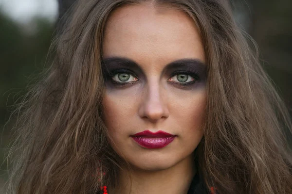 Portrét dívky s světlý make-up. — Stock fotografie