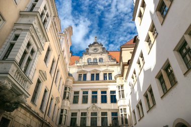 Dresden, Almanya - 4 Ağustos 2017: Zwinger - son Alman Barok, 18. yüzyılın başlarında kuruldu. Dört muhteşem saray binasından oluşan bir kompleks.
