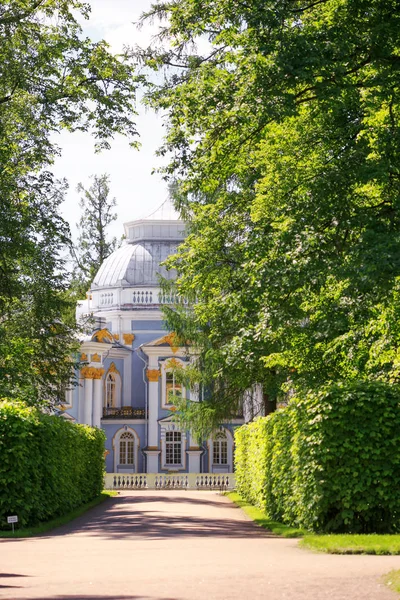 Petersburg, Russia - 29 giugno 2017: Zarskoe Il villaggio. Architettura del paesaggio . — Foto Stock