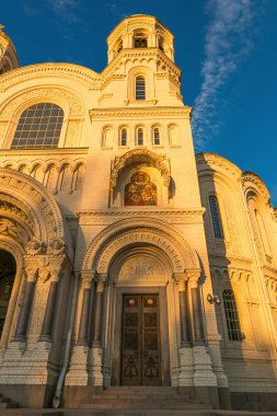 Petersburg, Rusya - 29 Haziran 2017: KRONSHTADT 'teki NİKOLSKİ Deniz Katedrali RÜZİK MİLTESİ' nin MAIN KİLİSESİ.