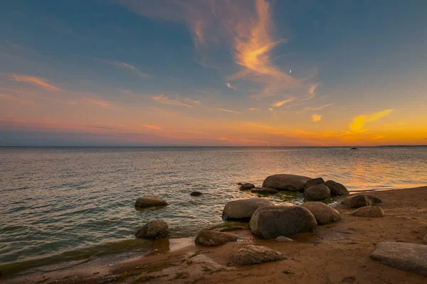 Lugn vid Finska viken vid solnedgången. — Stockfoto