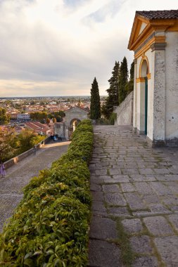 Monselice, İtalya - 13 Temmuz 2017: Villa Dudo. Yedi kiliseler kompleksi.