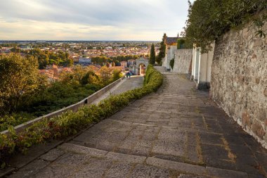 Monselice, İtalya - 13 Temmuz 2017: Villa Dudo. Yedi kiliseler kompleksi.