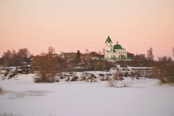 GOMEL, Belarús - 24 de marzo de 2018: Iglesia de San Nicolás el Maravilloso . — Foto de Stock