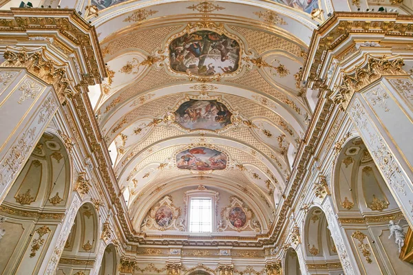 Bergamo, Italy - August 18, 2017: Cathedral and Baptistery. — Stock Photo, Image