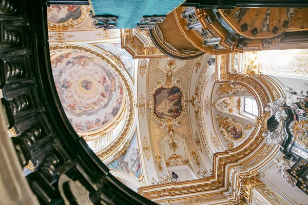 Bérgamo, Italia - 18 de agosto de 2017: Catedral y Baptisterio . — Foto de Stock