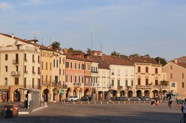 Padova, İtalya - 24 Ağustos 2017: Plaza de Prato della Valle Padua yılında.