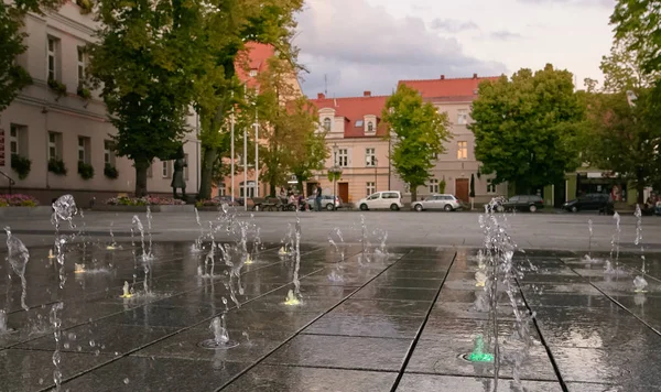 Frank, Polonya - 27 Ağustos 2017: Çeşme Frank piyasada.