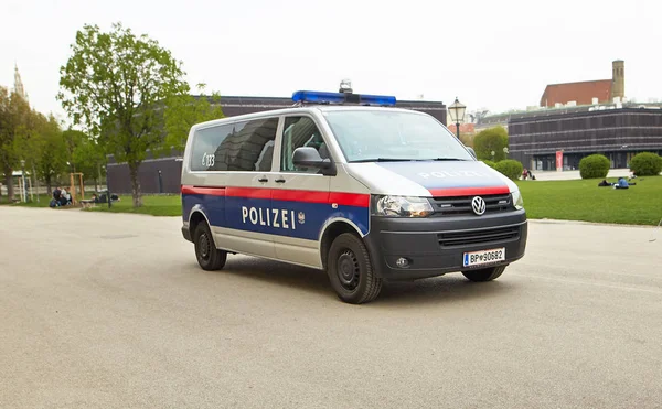 Wiedeń, Austria - 15 kwietnia 2018: samochód policyjny Vienna. — Zdjęcie stockowe