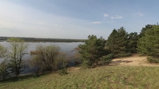 Wit Rusland Lente Bos Een Heuvel Periode Van Hoog Water — Stockvideo