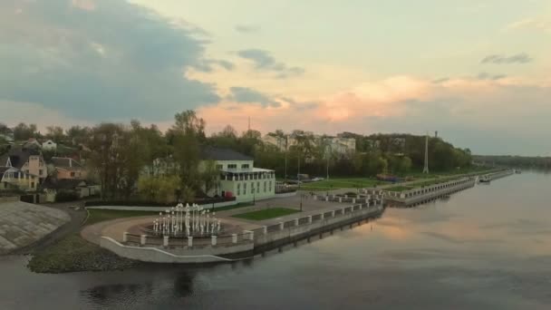 Gomel Belarus Abril 2017 Embankment Sozh River Café Nemo — Vídeo de Stock