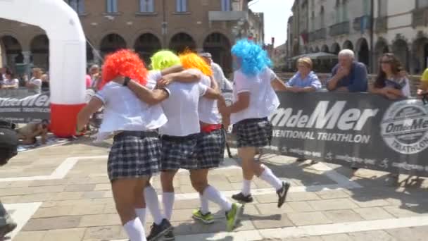 Montagnana Italia Agosto 2019 Tradizionale Maratona Della Birra Costume Festivo — Video Stock