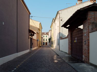 Montagnana, İtalya - 26 Ağustos 2019: Eski şehrin ana meydanı