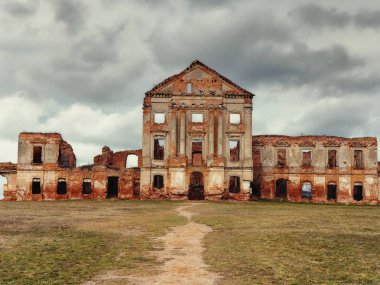 Ruzhany 'deki Sapeg Sarayı Kompleksi. Brest, Belarus