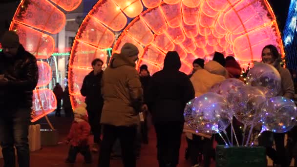 Homel Białoruś Grudnia 2019 Noworoczne Oświetlenie Ludzie Świątecznym Nastroju — Wideo stockowe