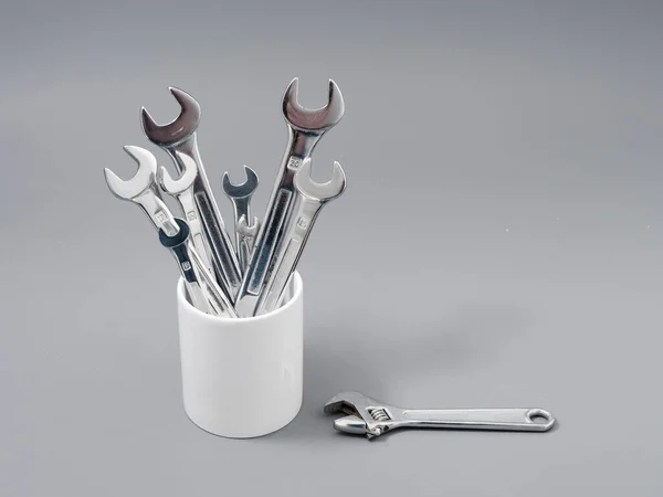 Auto repair wrenches on a gray background — Stock Photo, Image