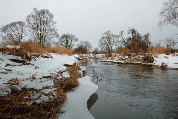 Invierno Estrecho Río Hielo Costa 2020 — Foto de Stock