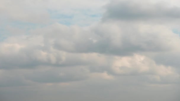 Wolken Einem Grauen Düsteren Himmel Vorfrühling — Stockvideo