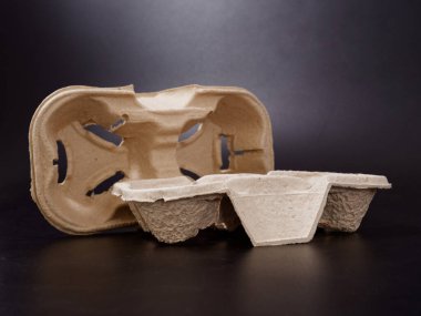 Karanlık bir arka planda fast food için çevre dostu ambalaj 2020