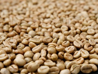 2020 'de Afrika' dan gelen kavrulmuş kahve çekirdekleri.