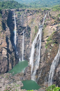 Hindistan'da dürtmek düşüyor