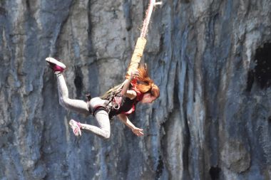 Bungee Jumping aşırı ve eğlenceli spor olarak