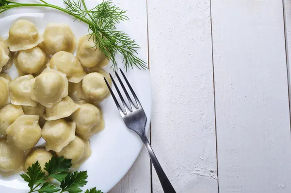 etli taze mantı tabak