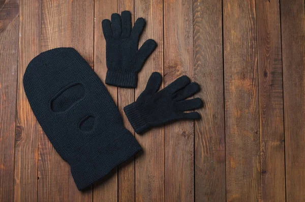 Masanın üzerine yün