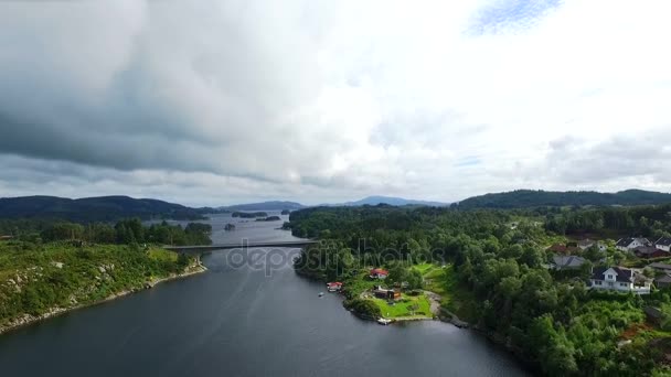 Panorama van Noorwegen landschap — Stockvideo