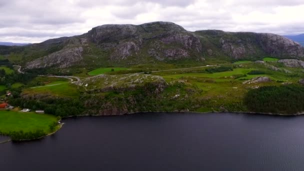 Panorama van Noorwegen landschap — Stockvideo