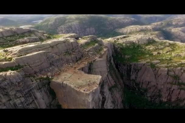 ノルウェー。リーセ フィヨルド ノルウェー見どころ: プルピット岩. — ストック動画