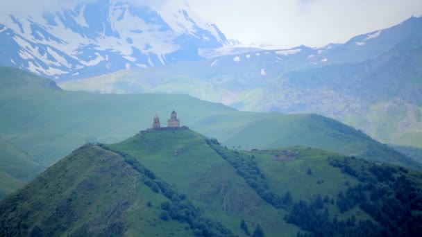 Trinity Church of Georgia. Vista aérea — Vídeos de Stock