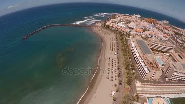 Pláž na ostrově Tenerife - Kanárské ostrovy. — Stock video