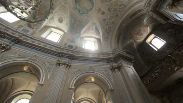 Interior of church with painted walls and ceiling — Stock Video