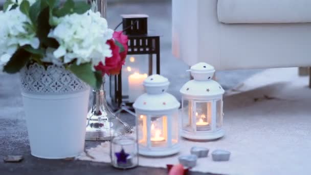 Decorazioni per cena romantica a lume di candela — Video Stock