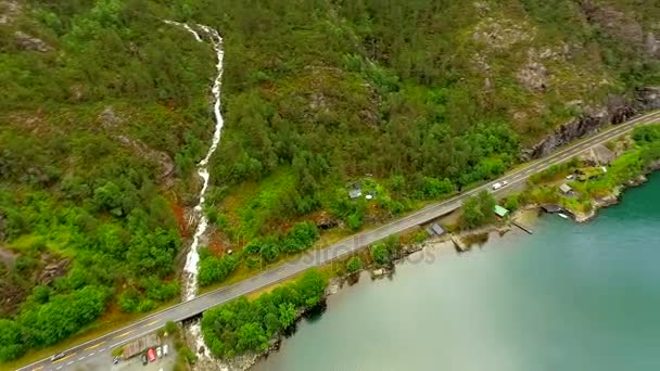 Widok z lotu ptaka z przepięknych krajobrazów Norwegii. — Wideo stockowe