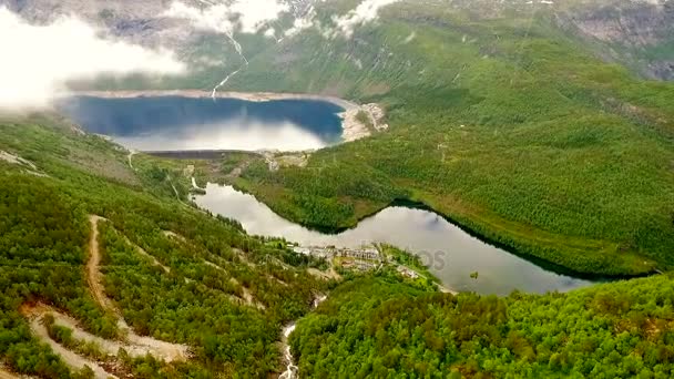 Noruega. hermoso paisaje de Noruega. Escalera de troll — Vídeo de stock
