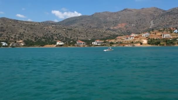 Seereise entlang der Küste Griechenlands — Stockvideo