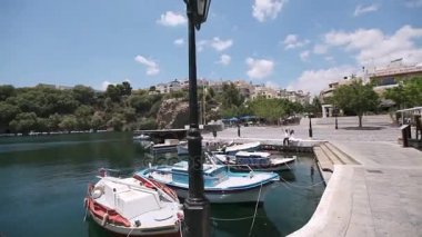Yunanistan balayı. Yeni evliler eğleniyor musun