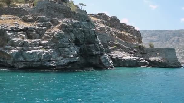 Переміщення камери навколо Спіналонга фортеці, Крит — стокове відео