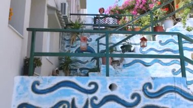 Mutlu bir balayı içinde yeni evliler. Yunanistan