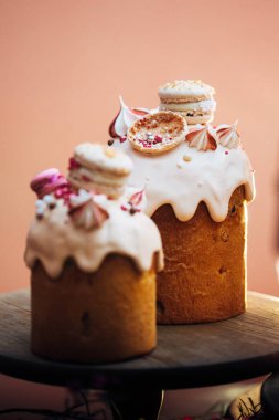 Paskalya Kekleri - Geleneksel Kulich, Paska Paskalya Ekmeği. Mutlu Paskalyalar