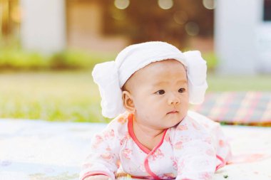 Şirin Bebek eğilimli yalan yere park